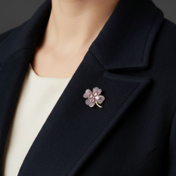 Lila Taşlı Yonca Broş