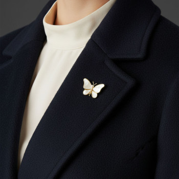 Sedef Görünümlü Kelebek Broş