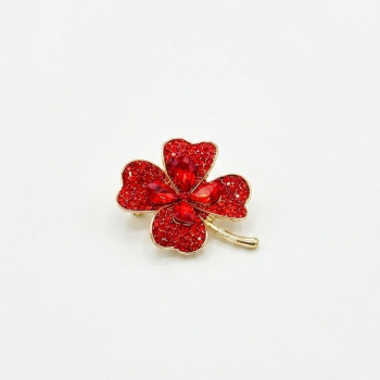 Kırmızı Taşlı Yonca Broş